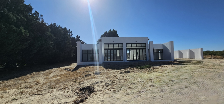 5 Bedroom Property for Sale in Hopefield Western Cape